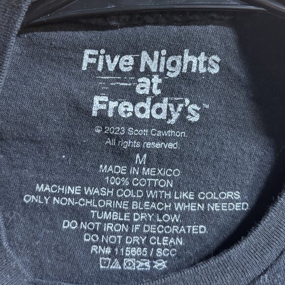 Five Nights at Freddy's 100% Cotton Adult Graphic Print Tee T-Shirt SZ Medium - Picture 2 of 3